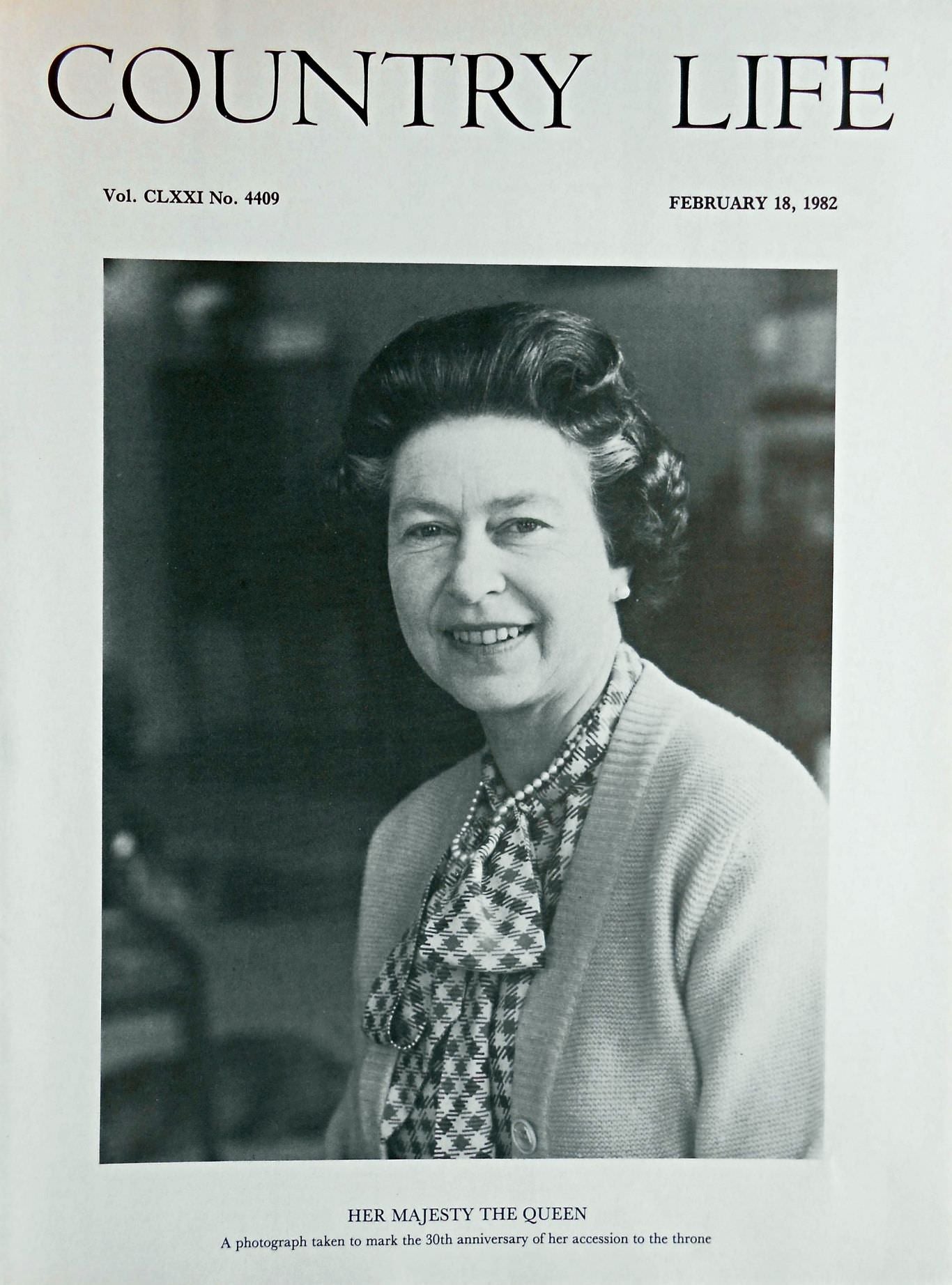 Her Majesty The Queen Country Life Magazine Portrait February 18, 1982 Vol. CLXXI No. 4409 - Copy