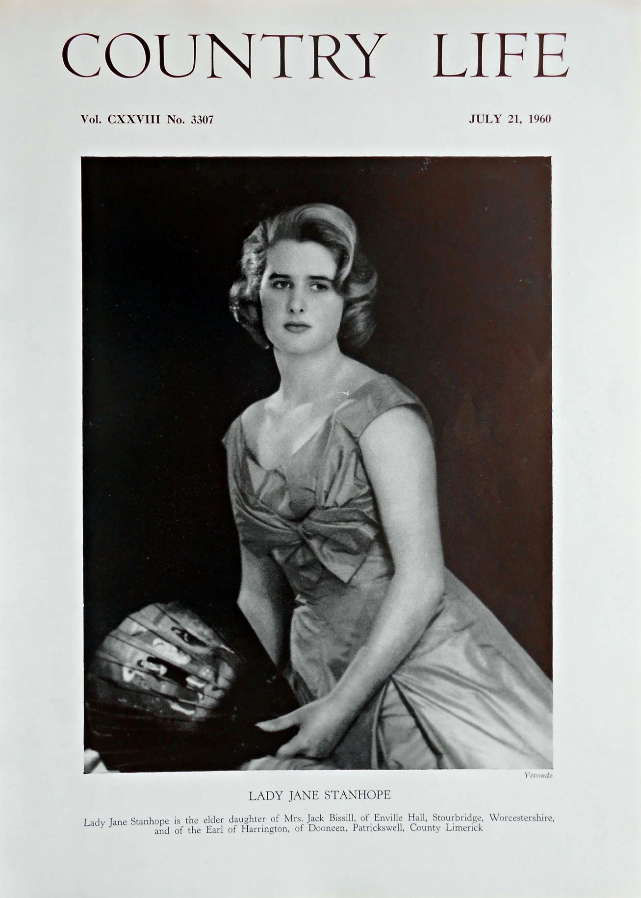 Lady Jane Stanhope Country Life Magazine Portrait July 21, 1960 Vol. CXXVIII No. 3307