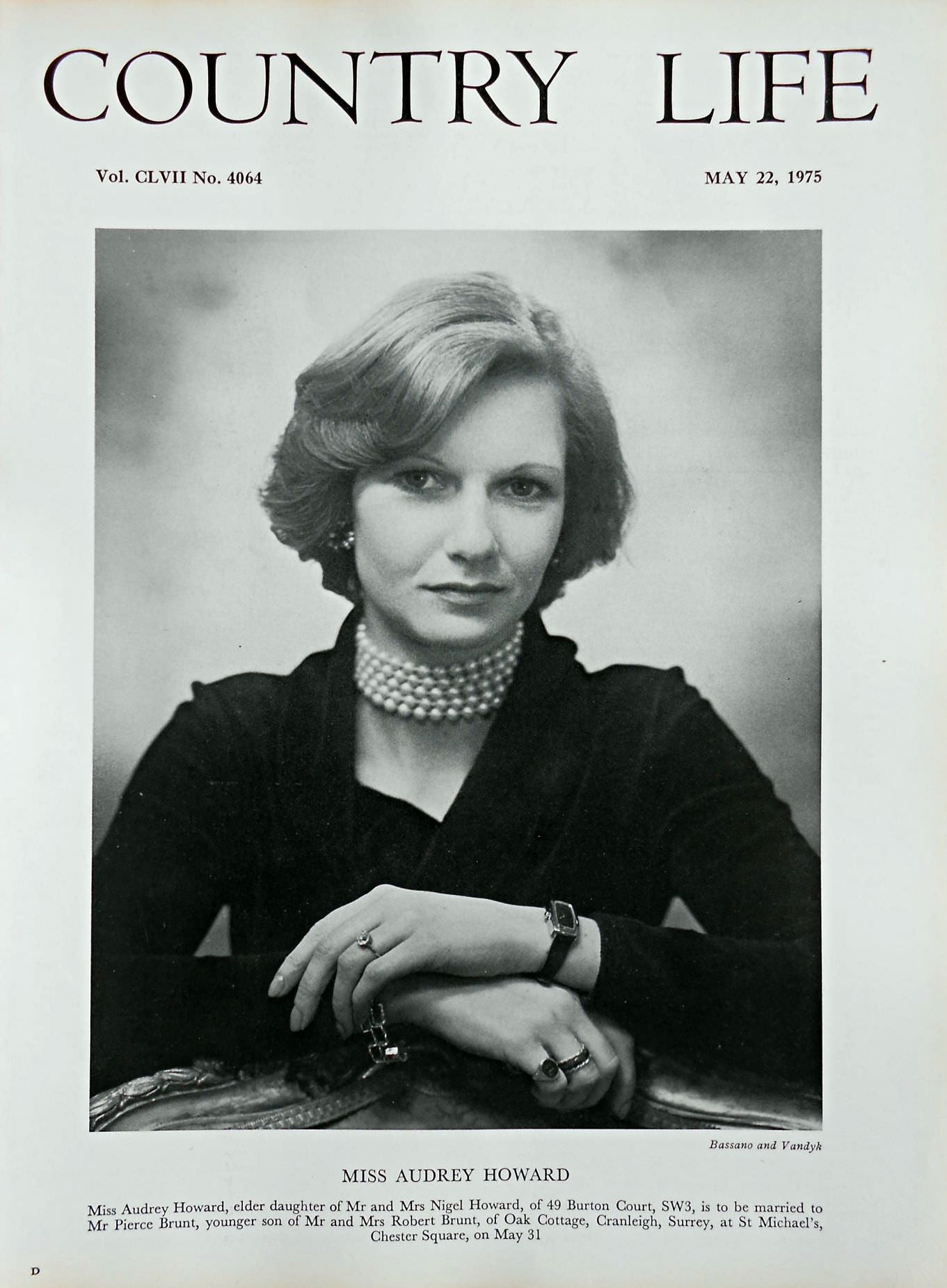 Miss Audrey Howard Country Life Magazine Portrait May 22, 1975 Vol. CLVII No. 4064 - Copy
