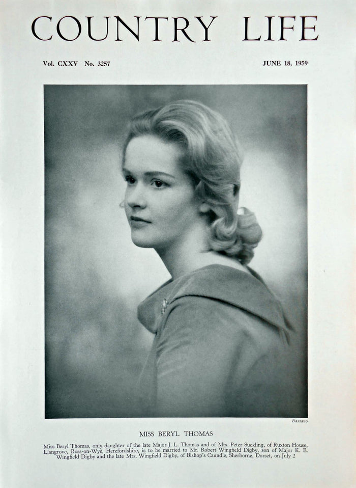 Miss Beryl Thomas Country Life Magazine Portrait June 18, 1959 Vol. CXXV No. 3257