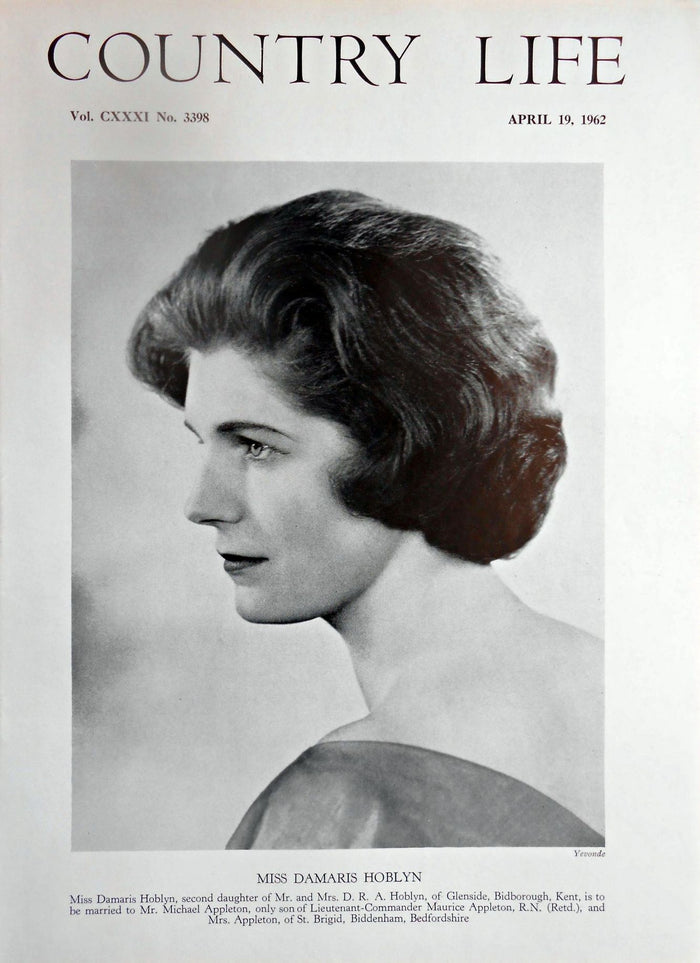 Miss Damaris Hoblyn Country Life Magazine Portrait April 19, 1962 Vol. CXXXI No. 3398