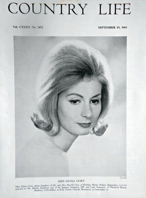 Miss Diana Gort Country Life Magazine Portrait September 19, 1963 Vol. CXXXIV No. 3472