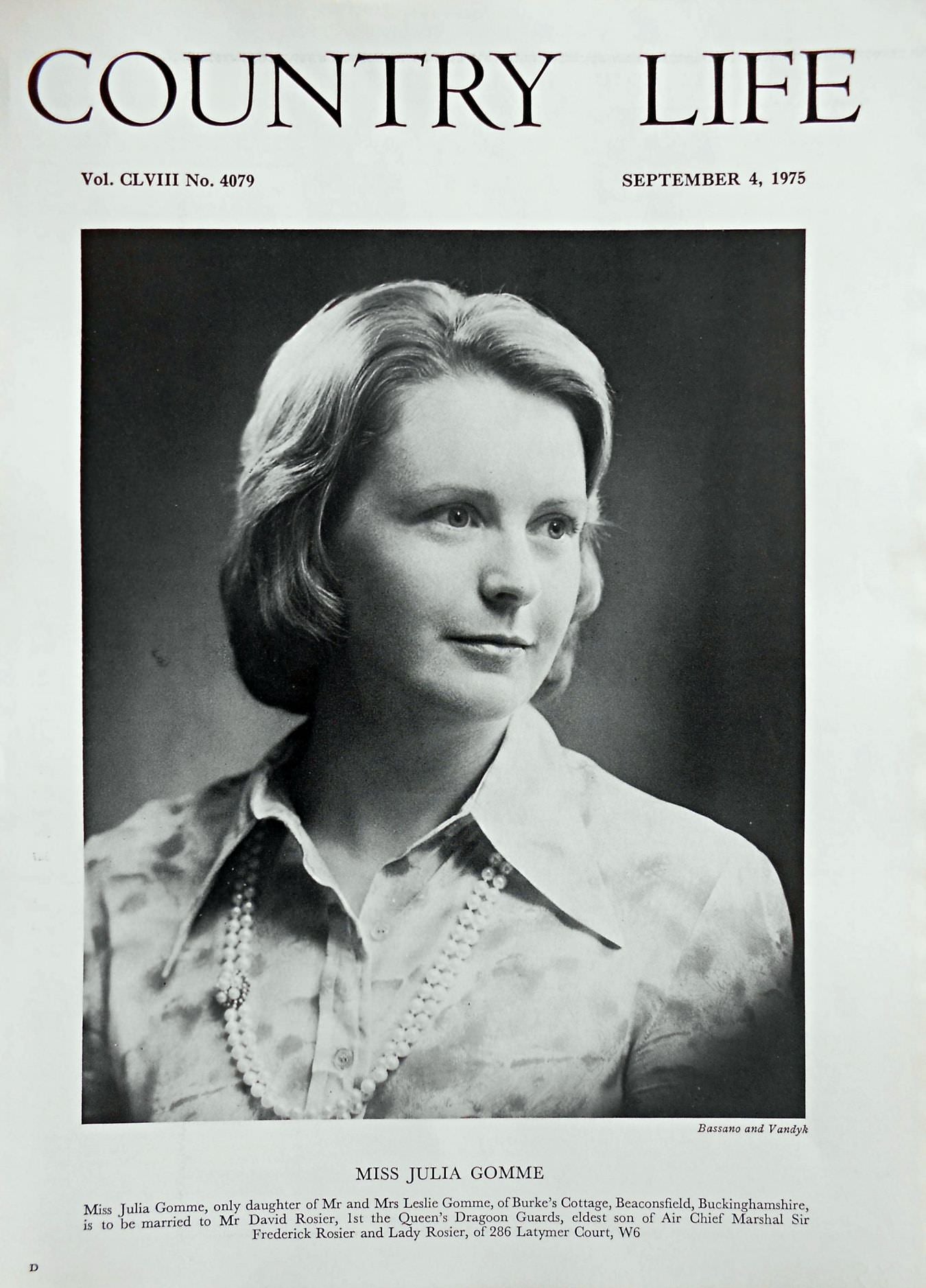 Miss Julia Gomme Country Life Magazine Portrait September 4, 1975 Vol. CLVIII No. 4079