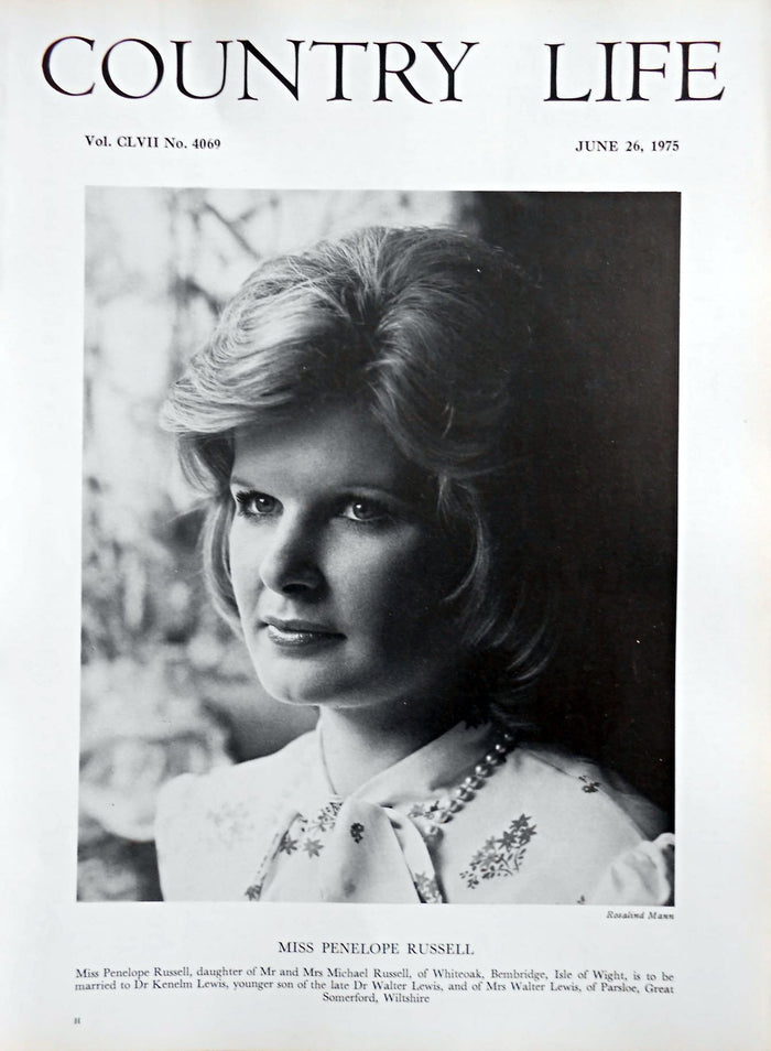 Miss Penelope Russell Country Life Magazine Portrait June 26, 1975 Vol. CLVII No. 4069