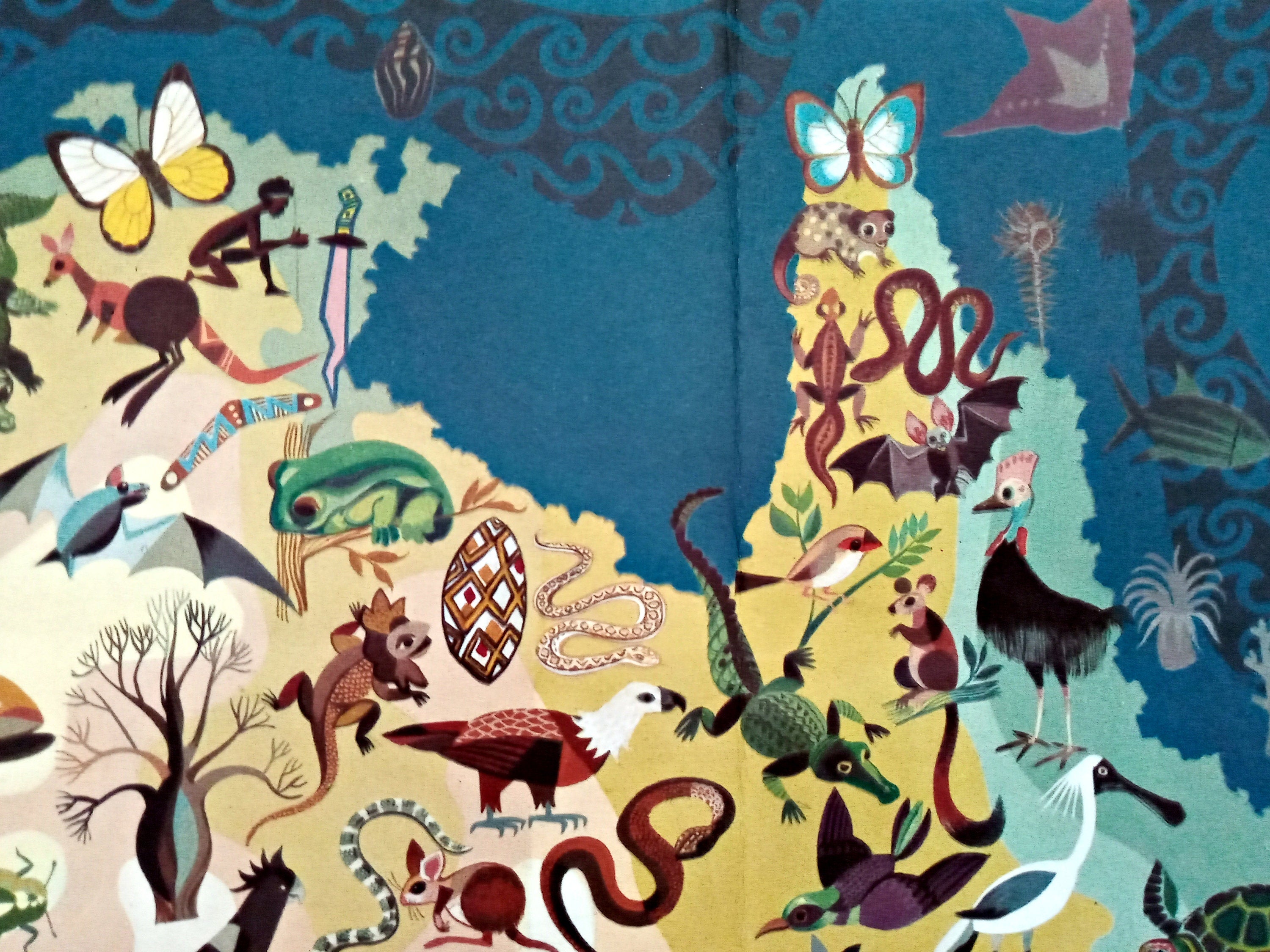 Rare c.1940-1950 George Santos, Decorative Animals, Fauna of Australia Pictorial Map. Published by Shell Oil