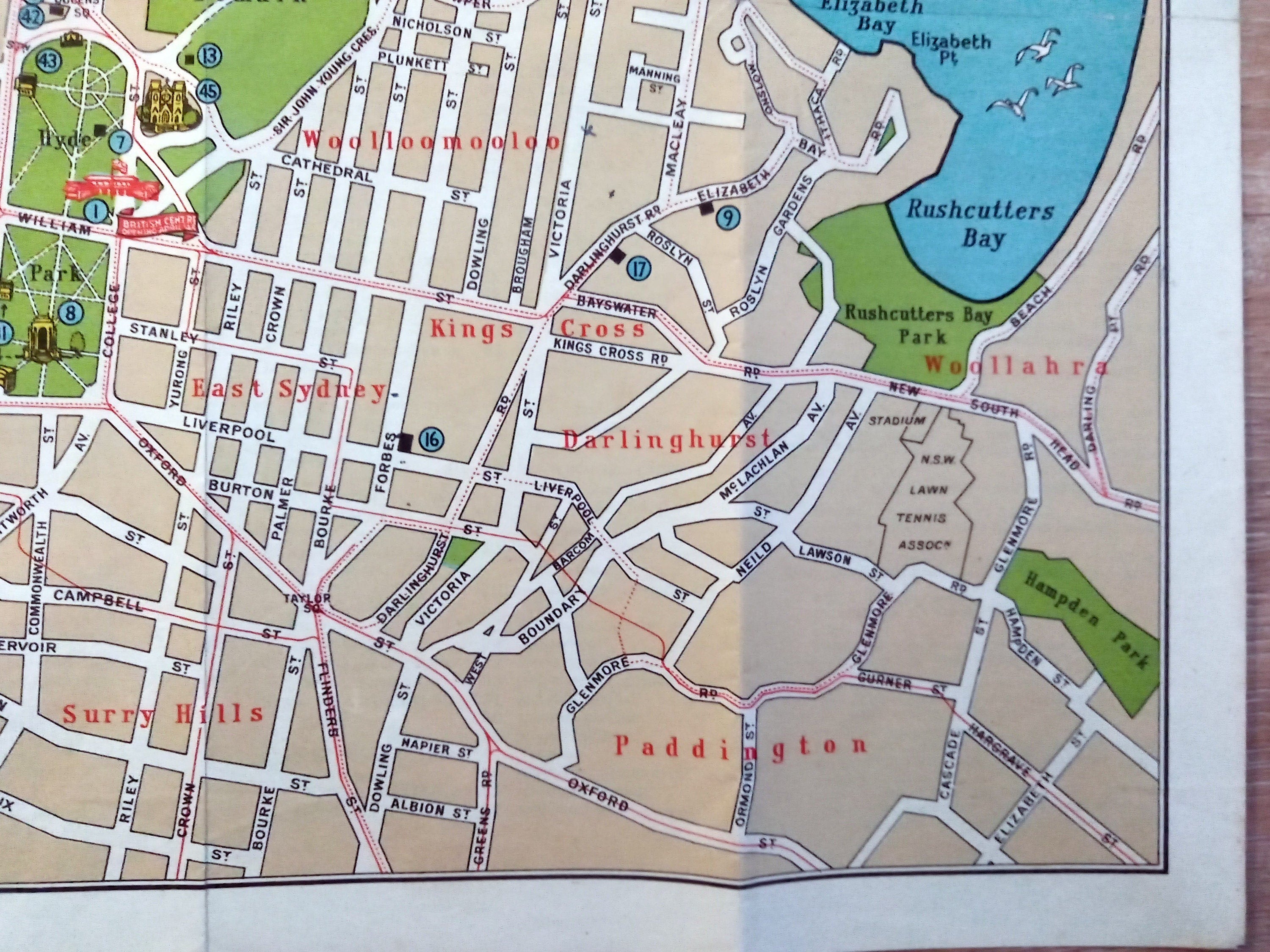 c.1945 Guide to the City of Sydney Pictorial Map Issued under the Auspices of the British Centre with Anthony Horderns Compliments Australia