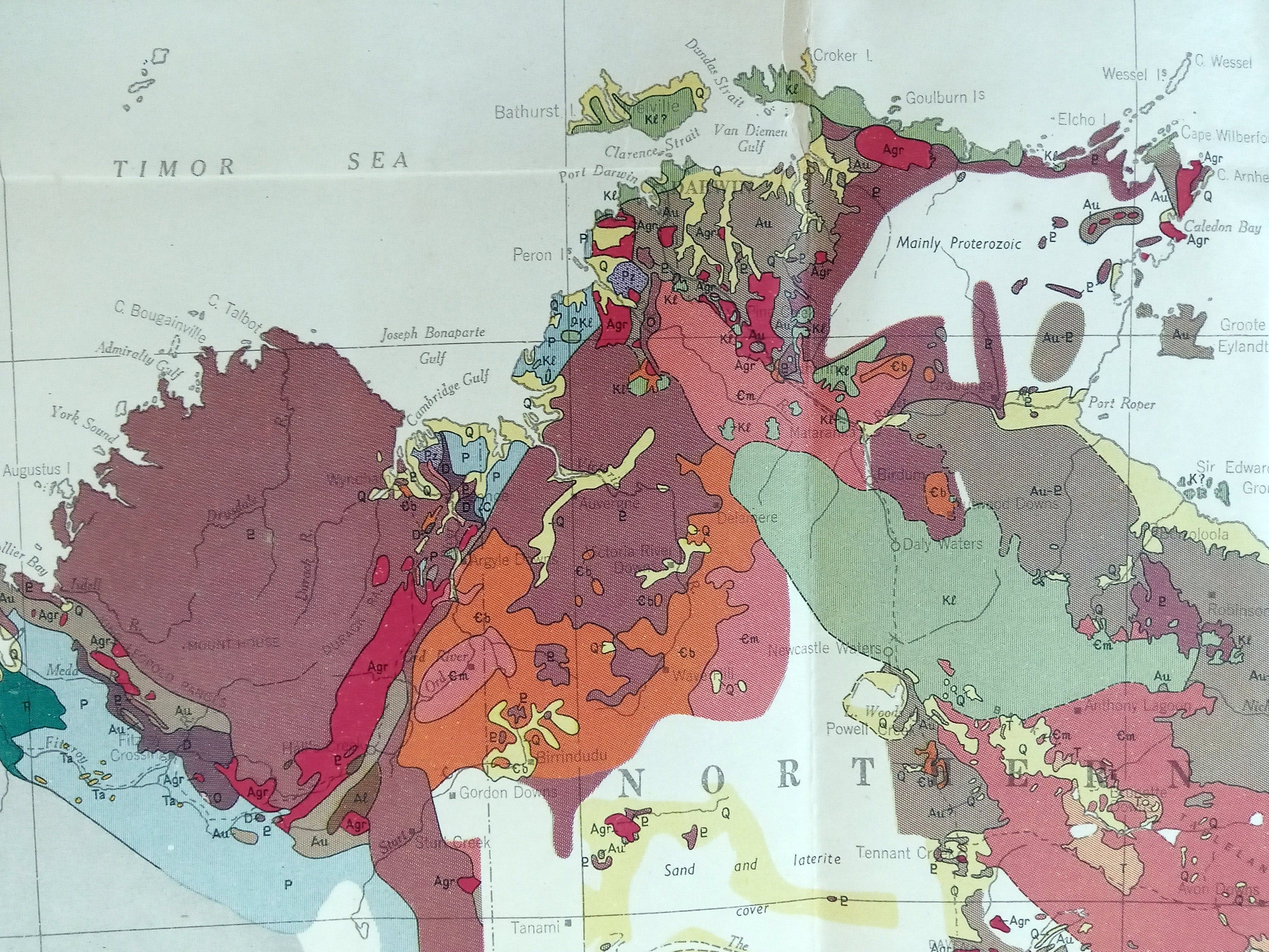 Rare 1952 Geological map of Australia & New Guinea. Royal Australian Survey Corps. Geology, Mineral, Mining, Prospecting, Pictorial Map